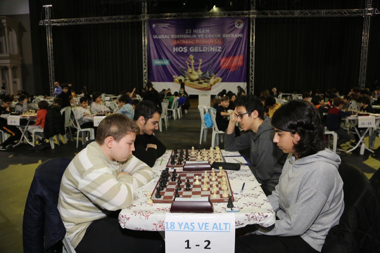 Küçükçekmece’de 23 Nisan satranç turnuvası heyecanı