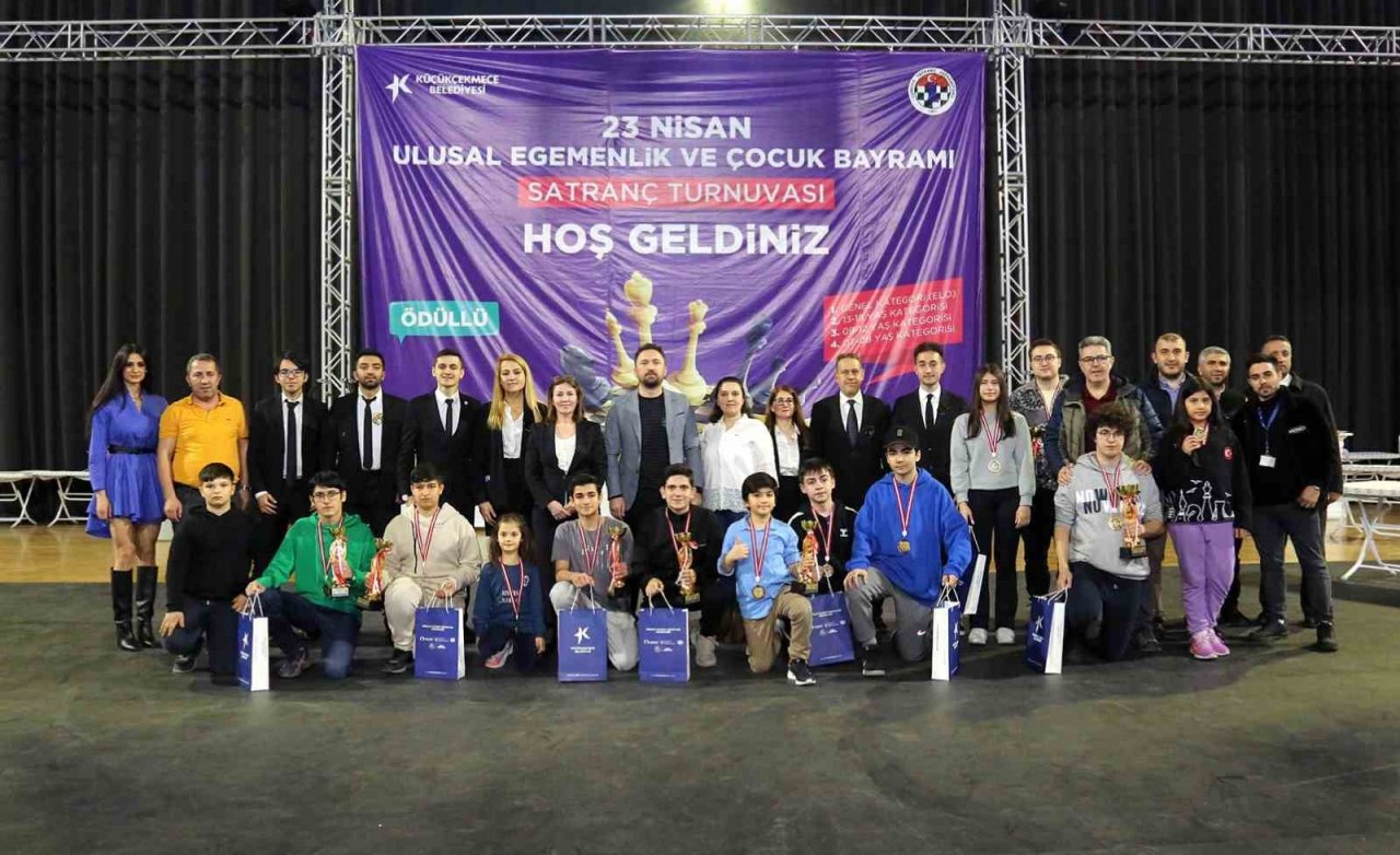 Küçükçekmece’de 23 Nisan satranç turnuvası heyecanı