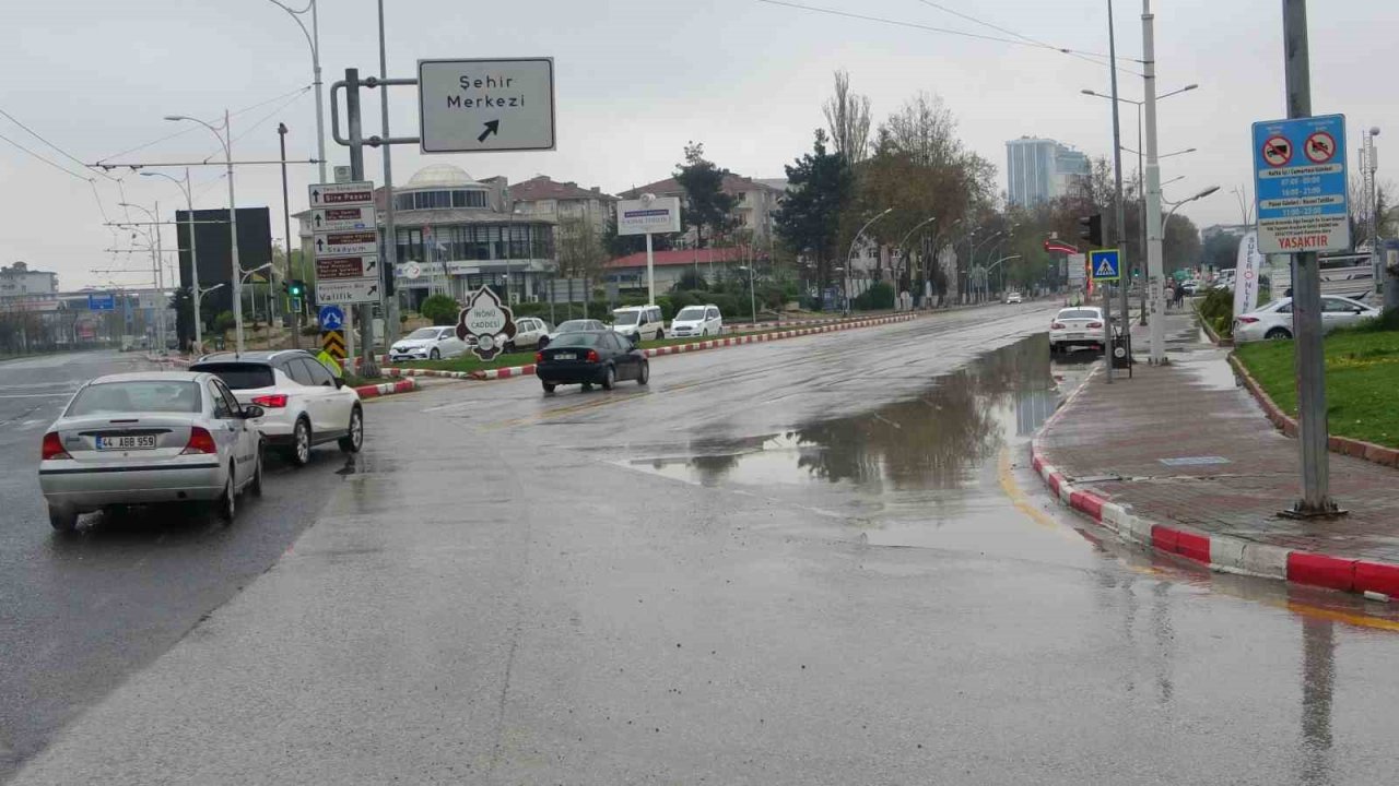 Malatya’da sağanak etkili oluyor
