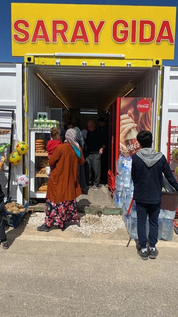 Malatyalı bakkal, depremde yıkılan ekmek teknesine ŞOK Marketler sayesinde yeniden kavuştu