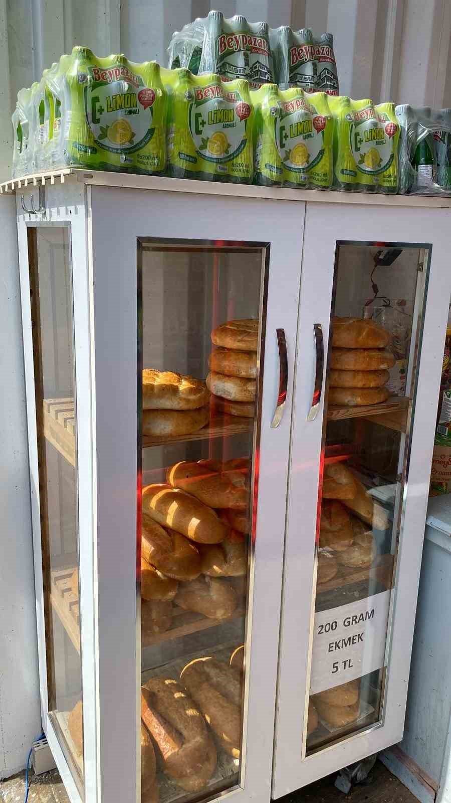 Malatyalı bakkal, depremde yıkılan ekmek teknesine ŞOK Marketler sayesinde yeniden kavuştu