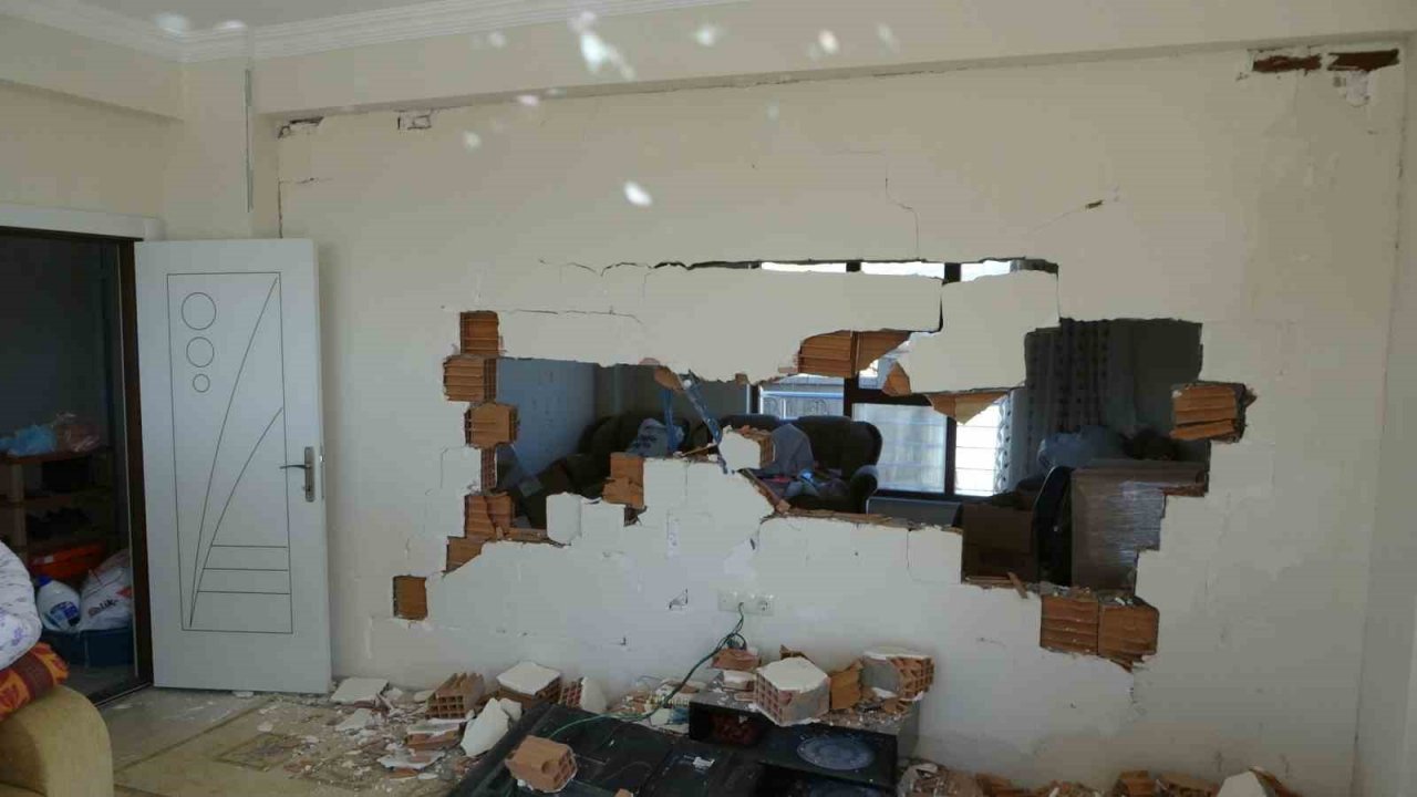 Malatya’da depremin vurduğu milyonluk 65 villa harabeye döndü