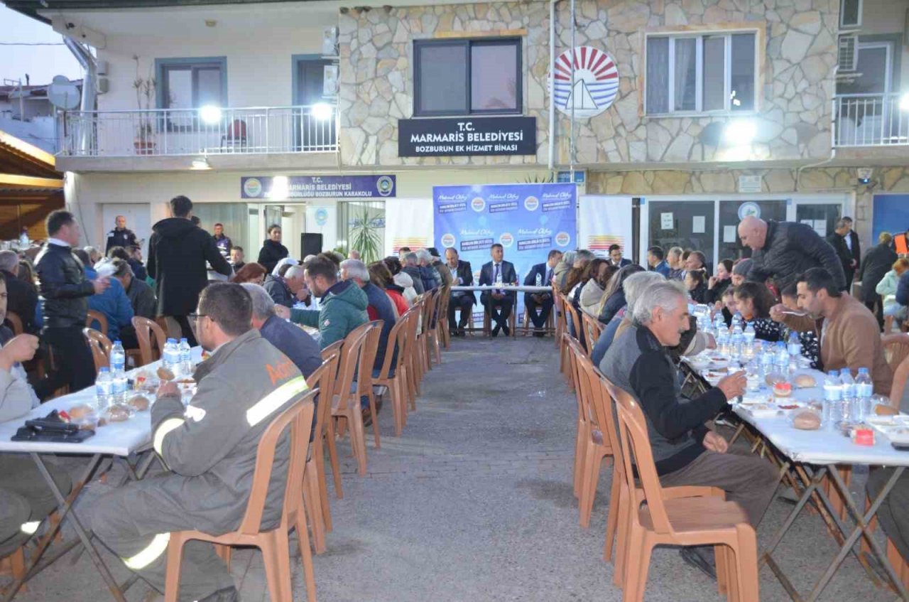 Marmaris Bozburun’da vatandaşlar iftarda buluştu