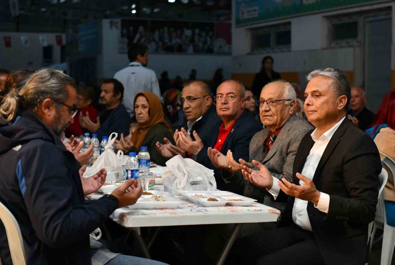 Uysal, “Ötekileştirici dili Muratpaşa’mıza sokmuyoruz”
