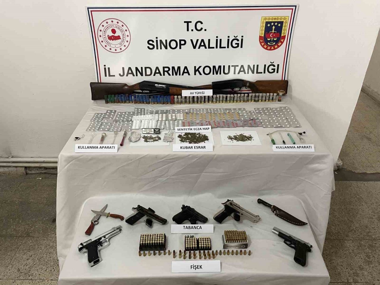 Sinop’ta ‘Kökünü Kurutma Operasyonu’nda 26 kişi gözaltına alındı