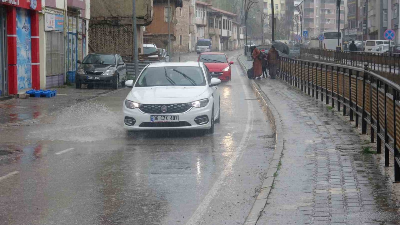 Tokat’ta gündüz geceye döndü