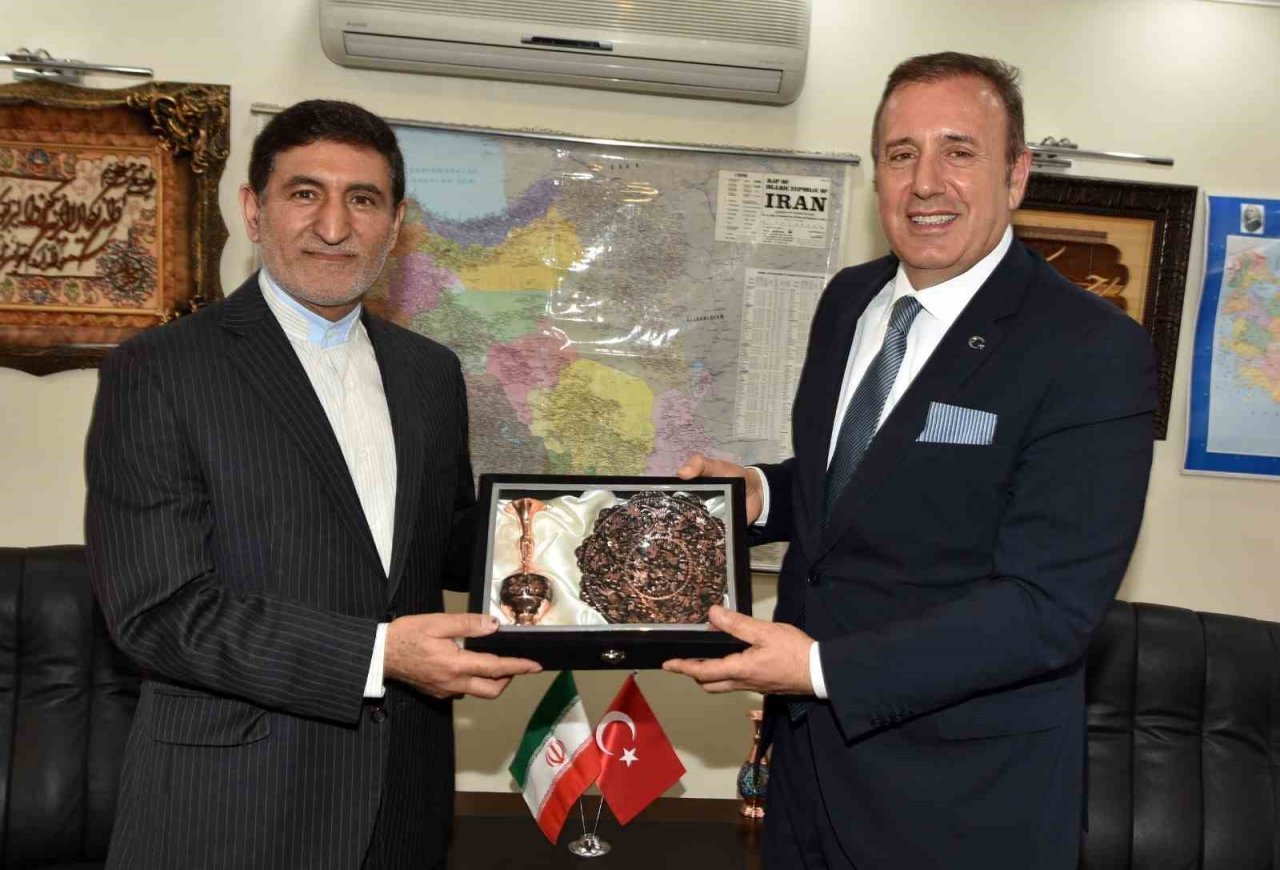 Çelebi: “İran ile ticaret ve turizmi geliştirmek için önümüzde iyi fırsatlar var”