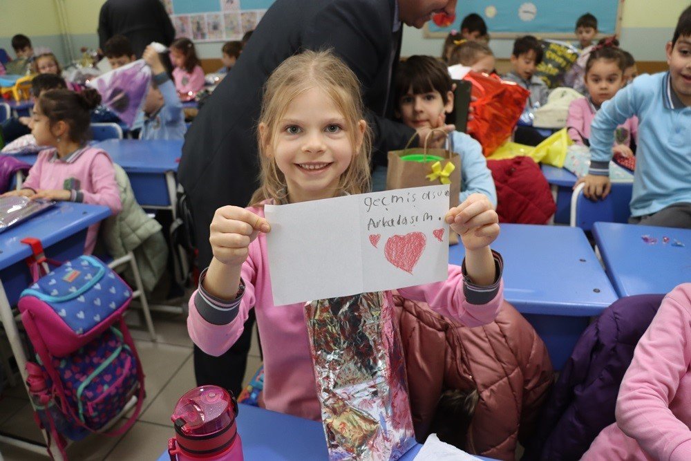Yalova Belediyesinden kardeş şehir Antakya için oyuncak kampanyası