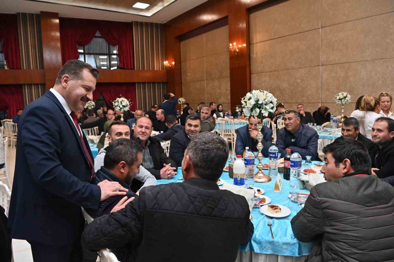 "Yeni yüzyılın Türkiye’sini muhtarlarla beraber inşa edeceğiz"