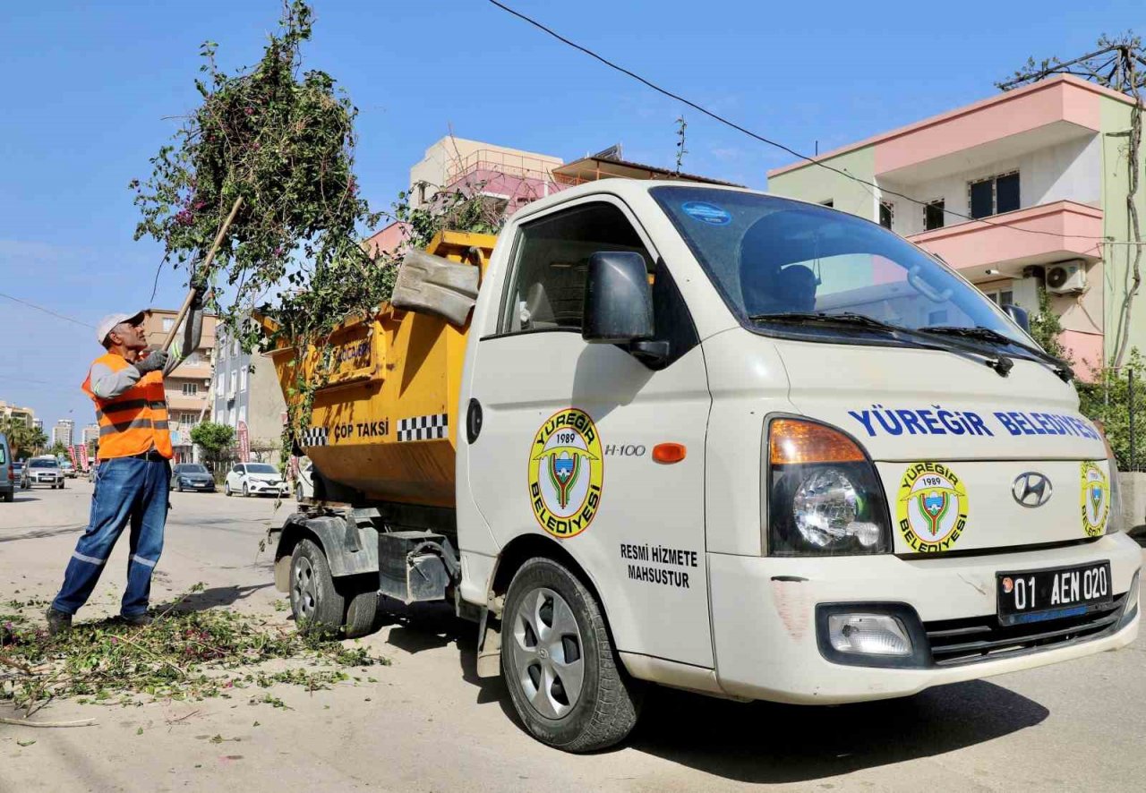 Yüreğir’de 40 mahallede bahar temizliği