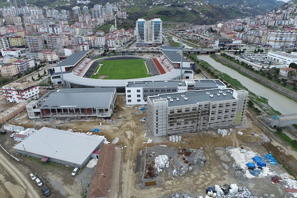 Akçaabat birçok açılış için gün sayıyor