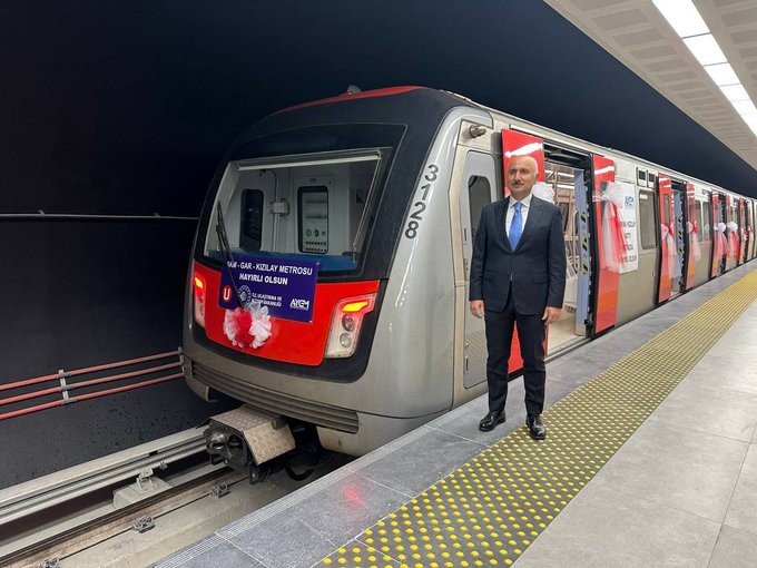 Bakan Karaismailoğlu: “AKM-Gar-Kızılay metrosunun tamamlanmasıyla Ankara’ya toplam 44,5 km metro hattı kazandırılmış oldu”