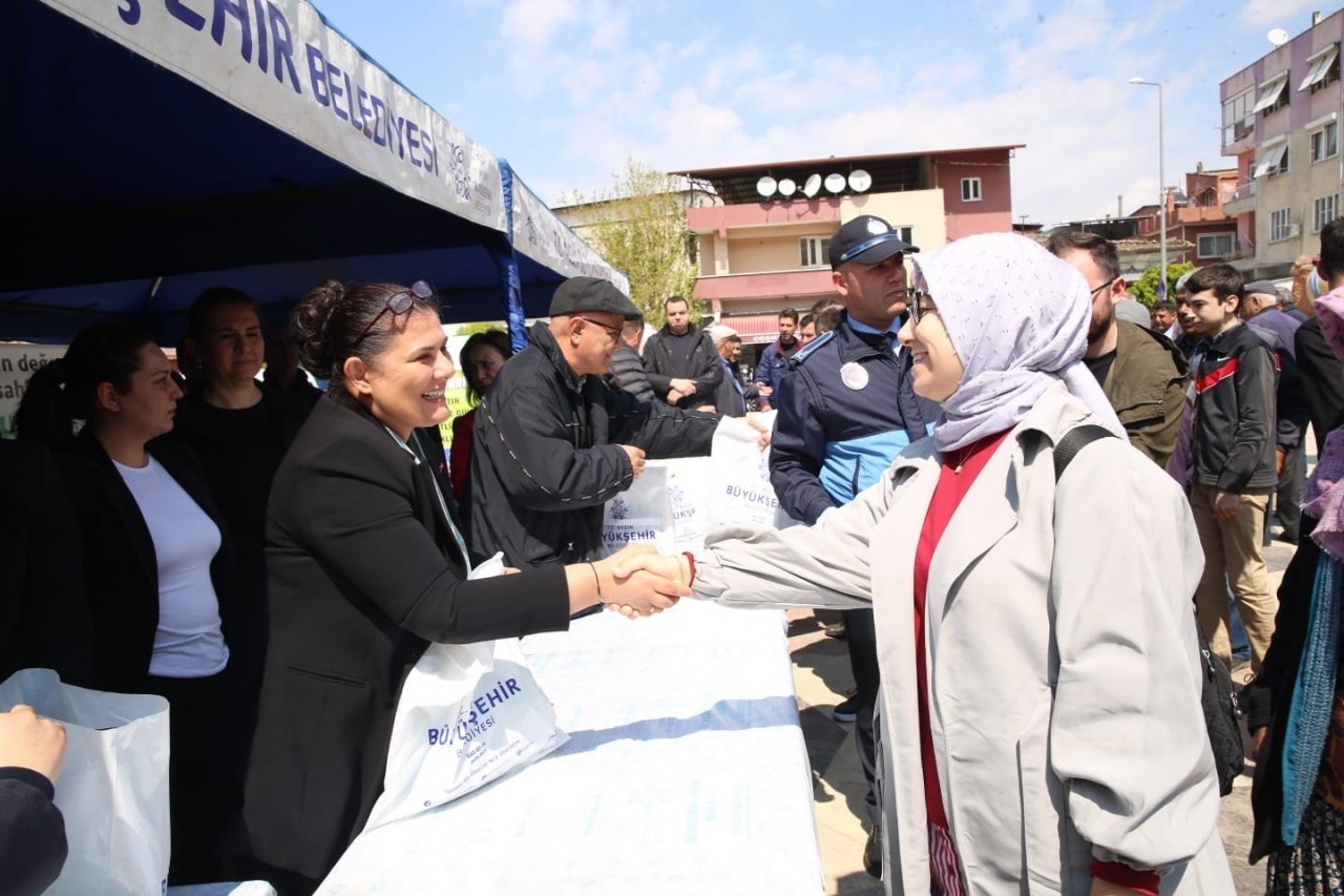 Başkan Çerçioğlu, Yenipazar’da yerel fide dağıtımı yaptı