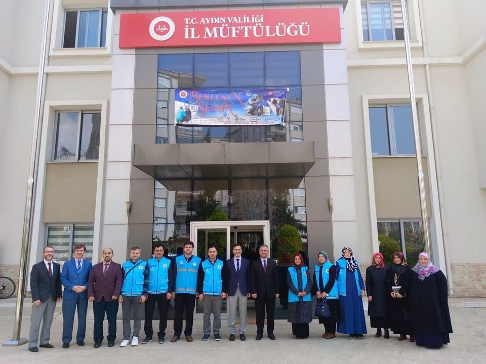 Aydın’dan deprem bölgelerine manevi destek devam ediyor