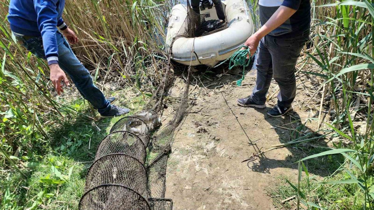 Menderes’te sahipsiz gergi ağı operasyonu