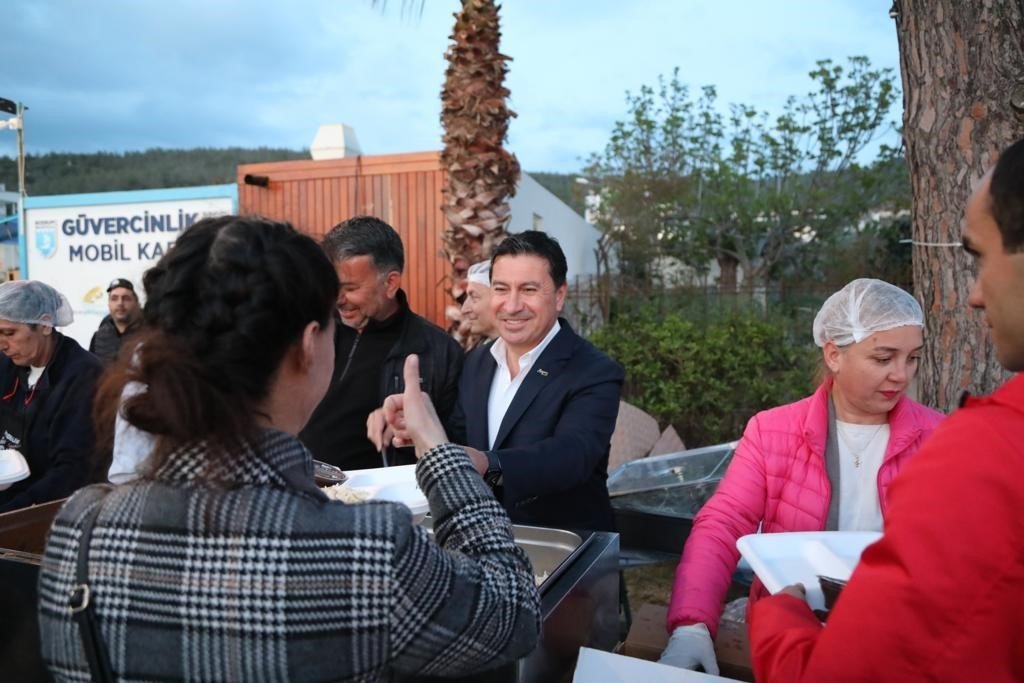 Bodrum Belediyesi’nin iftar programları sürüyor