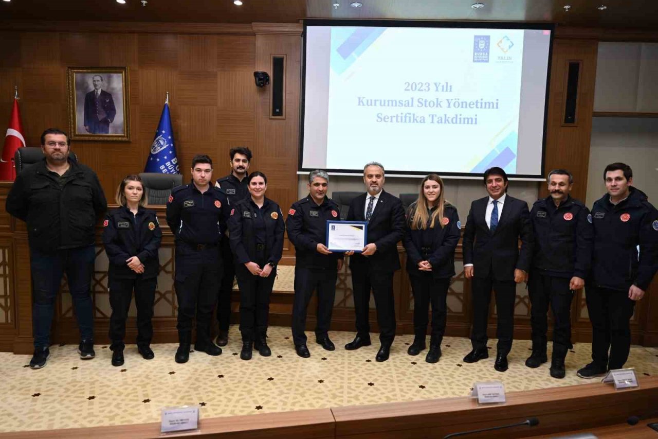 Bursa Büyükşehir’de yalın hizmet ödüllendirildi