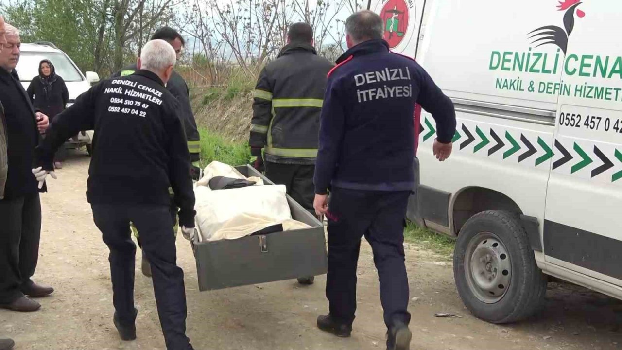 Tarladan dönen çiftçi devrilen traktörün altında can verdi