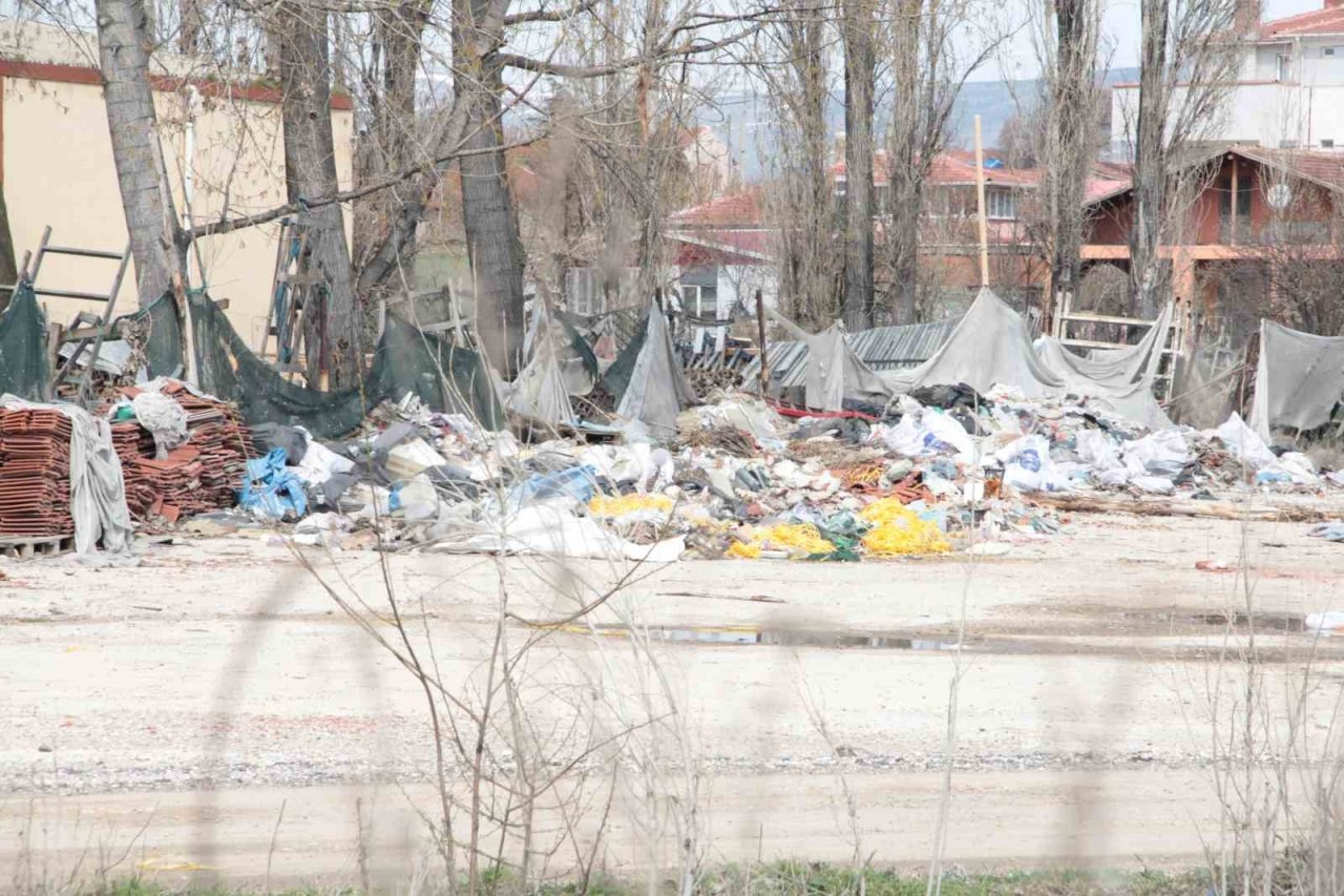 Bu görüntünün sebebi çevre duyarsızlığı