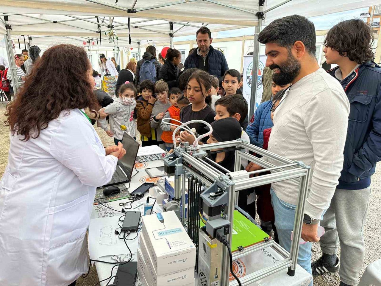 Gemlik konteyner kentte çocuklara bilim şenliği morali
