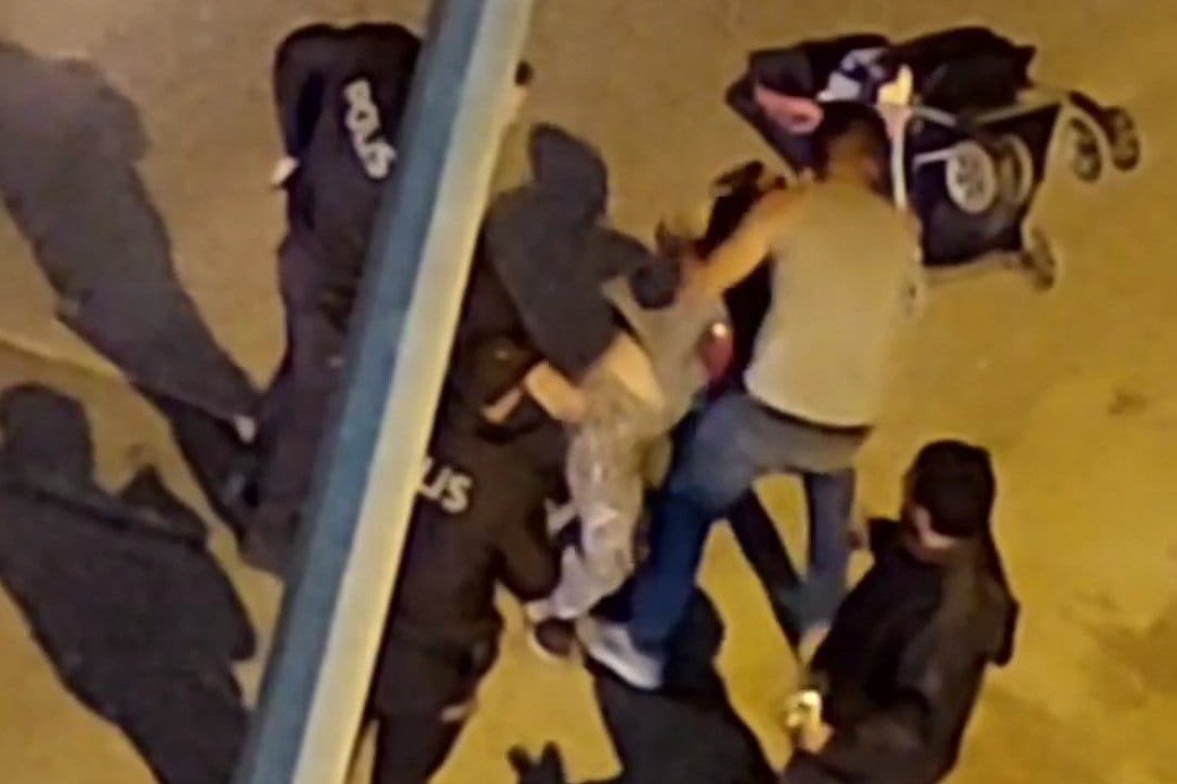 Dayak yediği kocasını polise vermemek için direndi