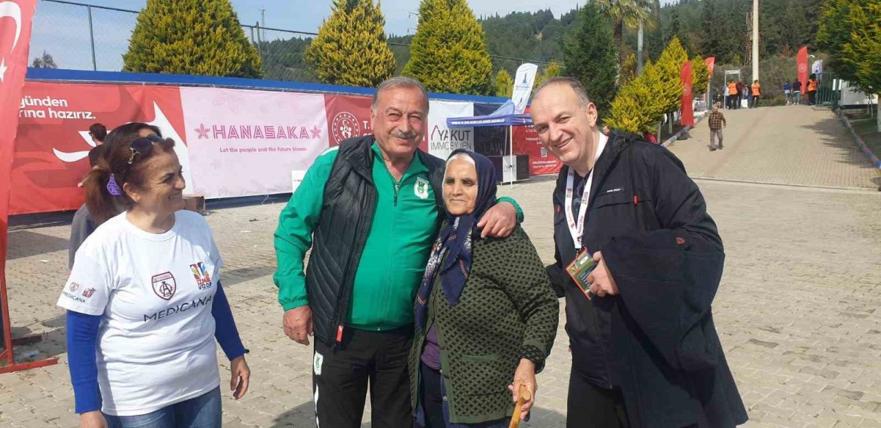 Milorad Mitroviç’den depremzede Zeynep Çelebi’ye destek