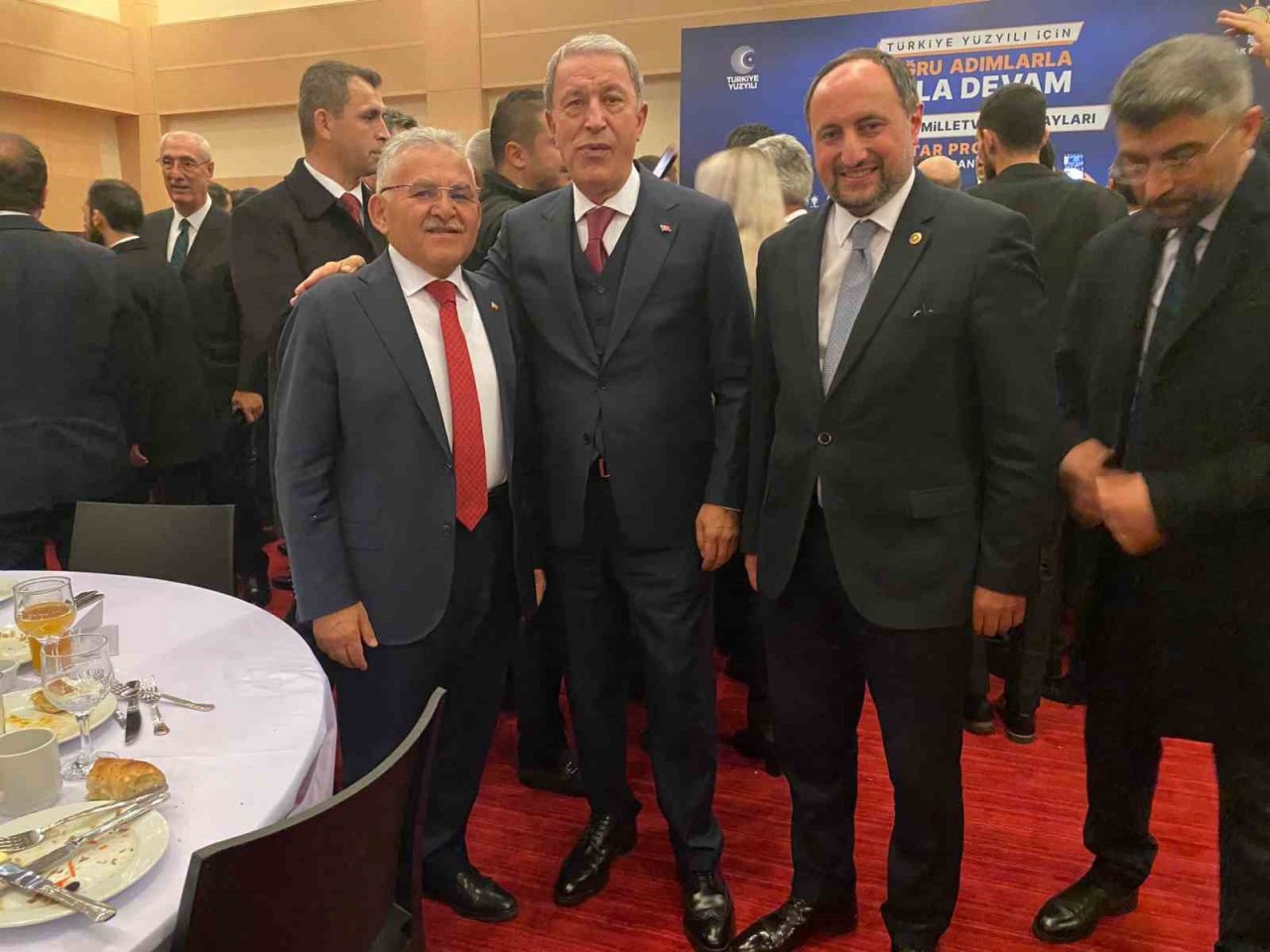 Başkan Büyükkılıç, Cumhurbaşkanı Erdoğan’ın düzenlediği iftar programına katıldı