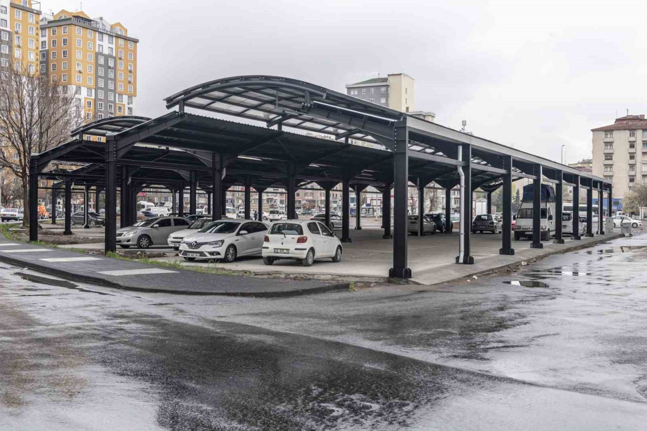 Büyükşehir’in Sahabiye Pazaryeri’nde sona gelindi