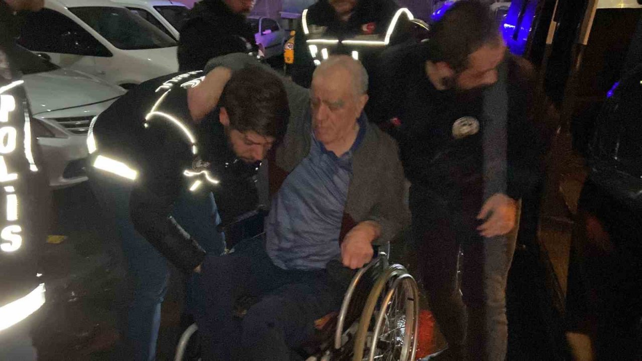 Kırmızı bültenle aranan uyuşturucu baronu Ürfi Çetinkaya ile 5 suç örgütü üyesi İstanbul Emniyet Müdürlüğüne getirildi