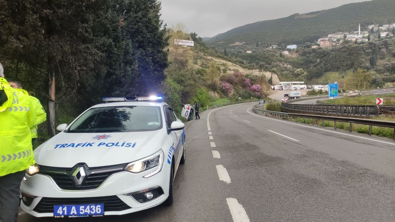 Takla atan otomobilden burnu bile kanamadan çıktı