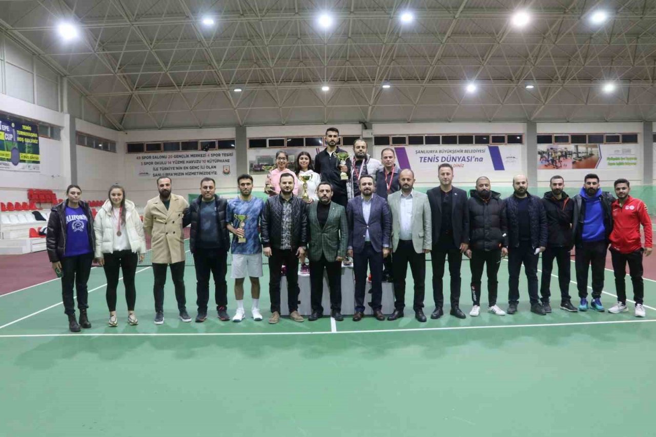Kurtuluş Tenis Turnuvası sona erdi
