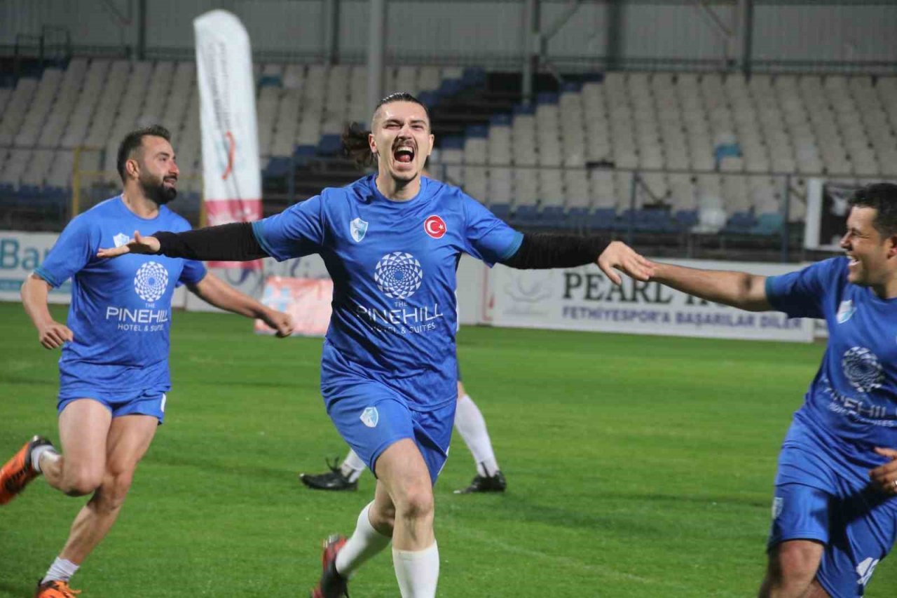 Fethiye’deki turnuvanın şampiyonu Ölüdeniz oldu