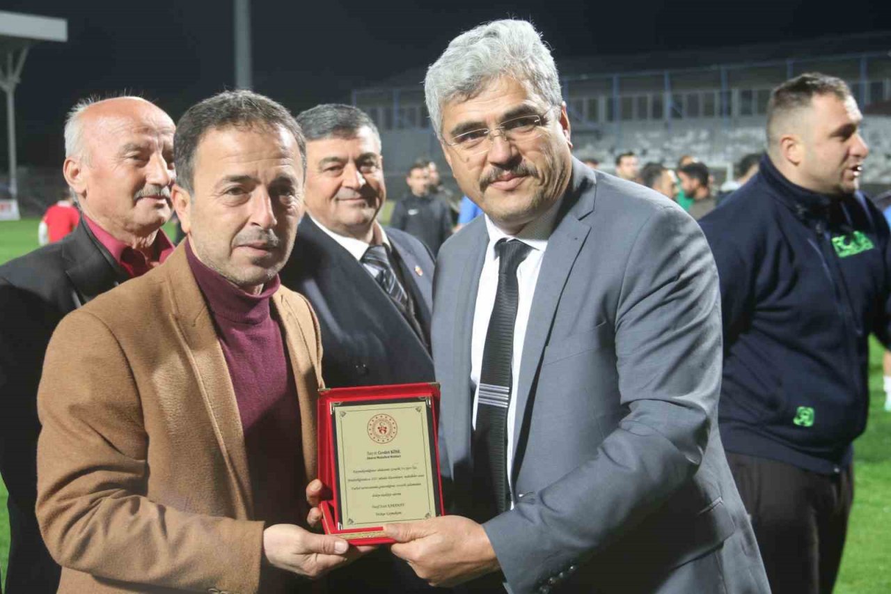 Fethiye’deki turnuvanın şampiyonu Ölüdeniz oldu