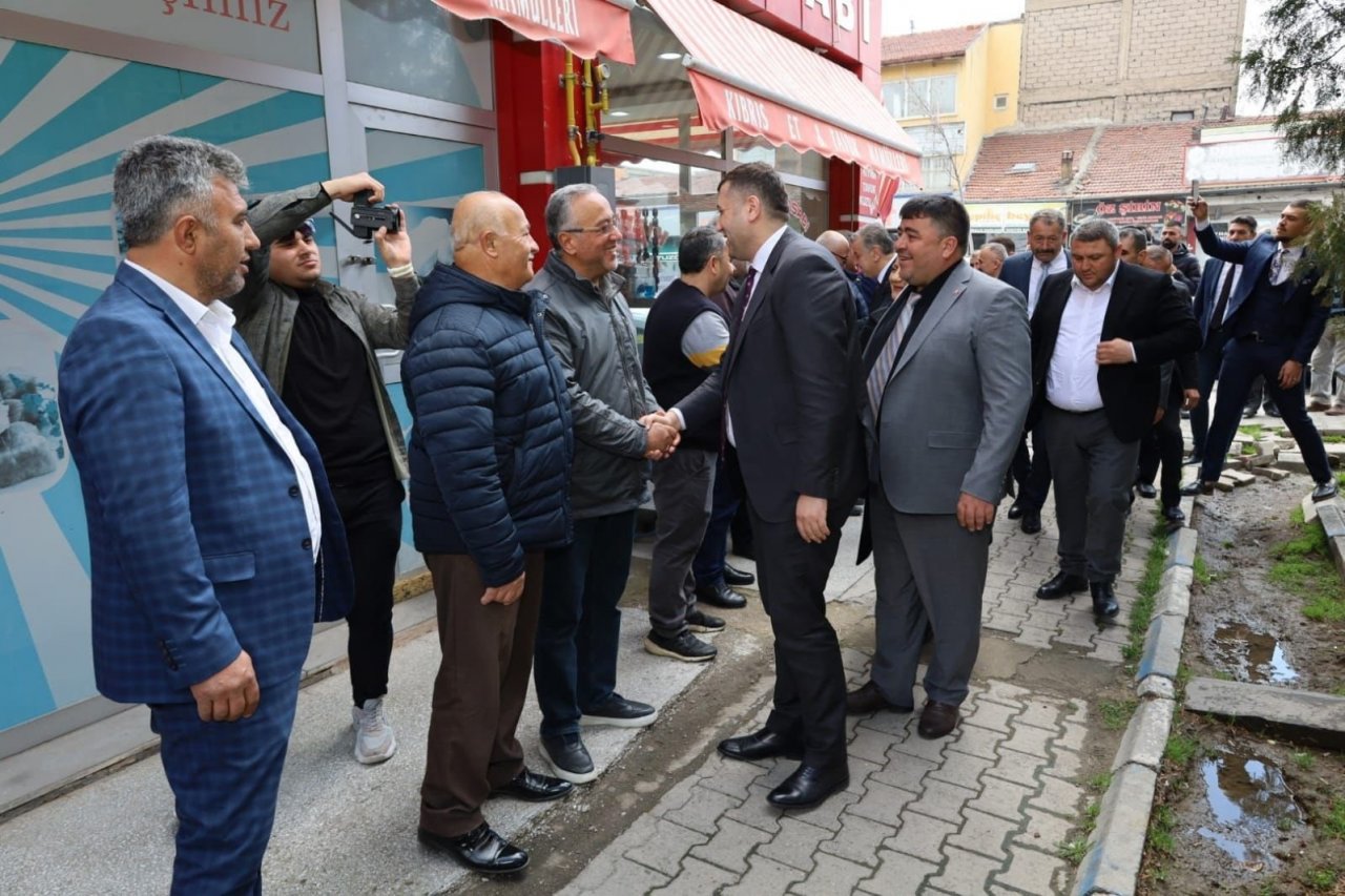 Özdemir ve Ersoy seçim çalışmalarını sürdürüyor