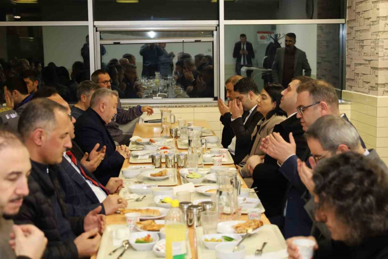 Özdemir ve Ersoy seçim çalışmalarını sürdürüyor