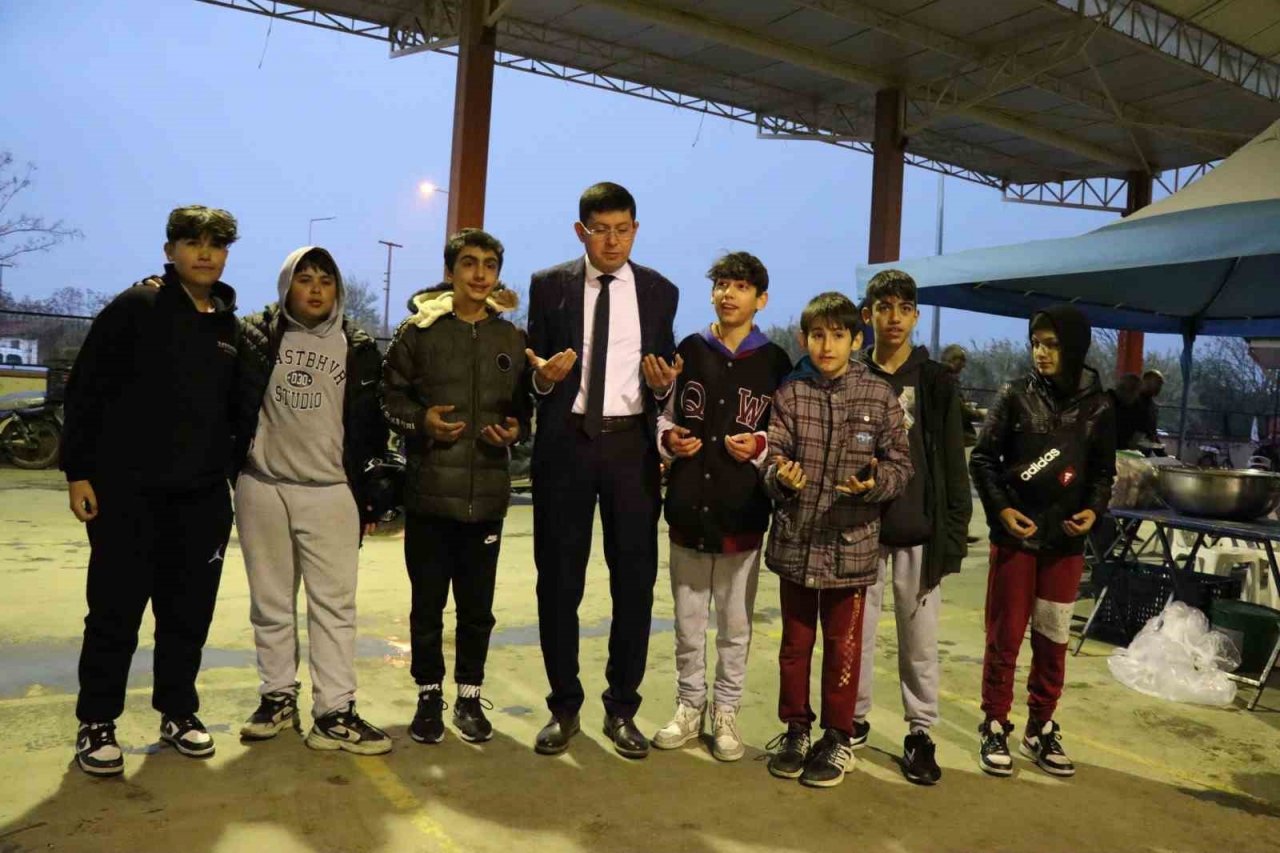 Nazilli Belediyesi’nden 5 bin kişilik iftar yemeği