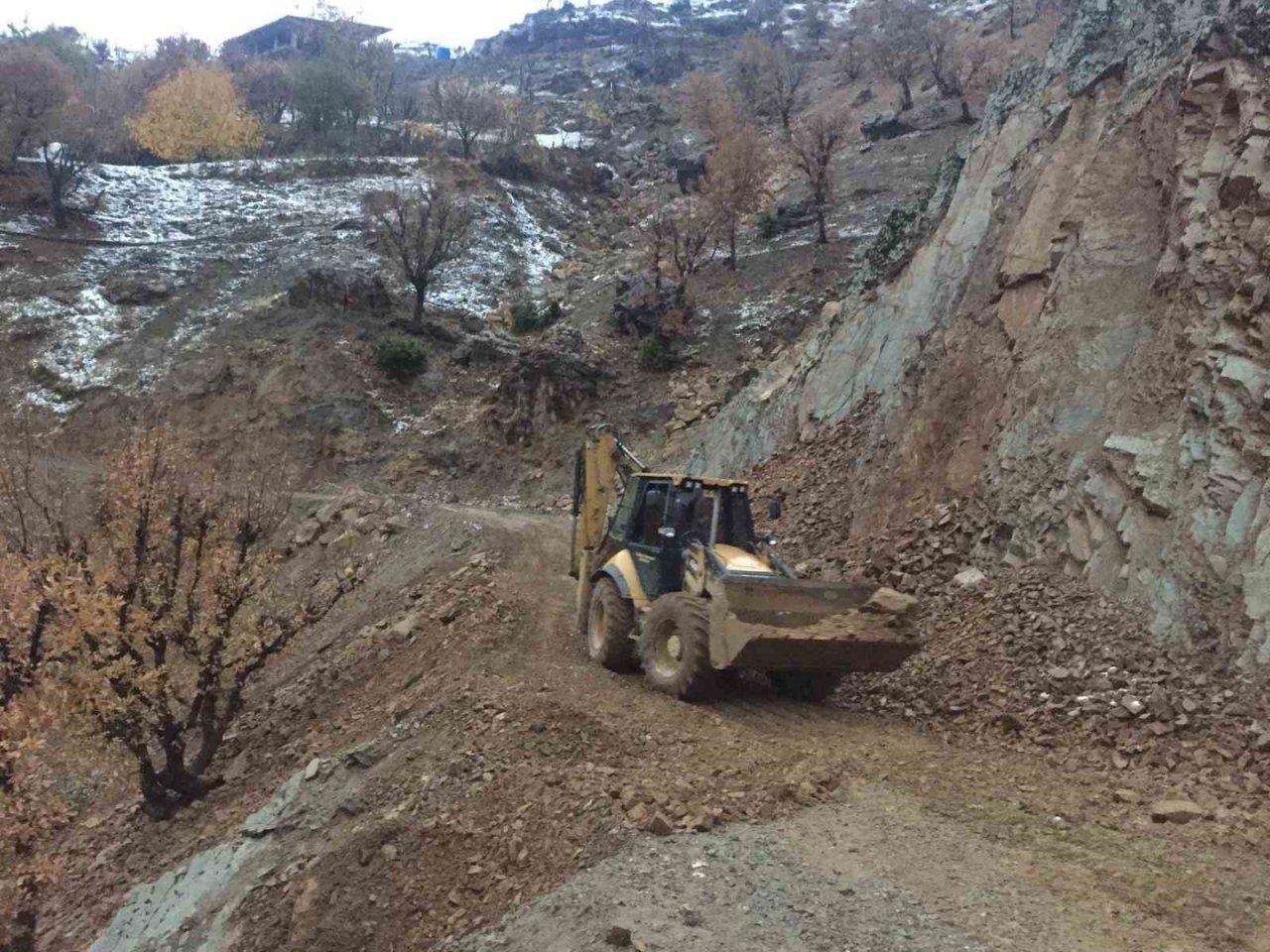 Batman’da şiddetli yağış sel ve heyelana neden oldu