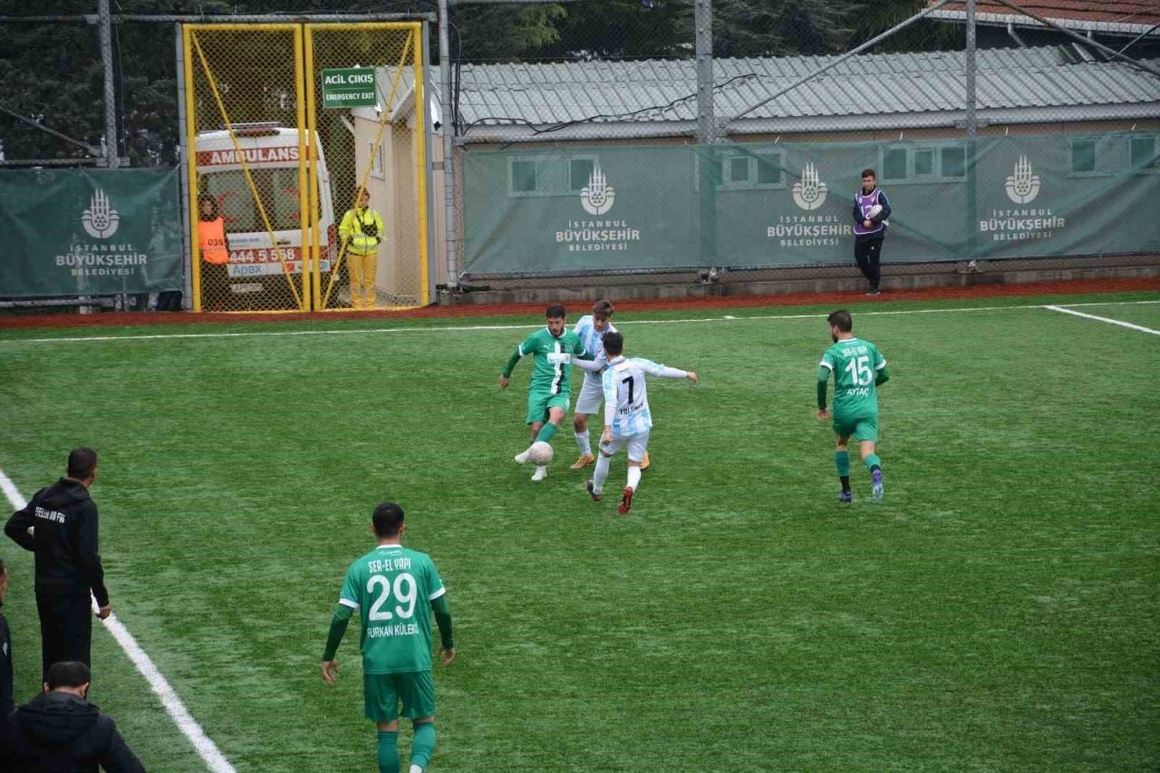 TFF 3. Lig: Beyoğlu Yeni Çarşı Spor: 1 - Efeler 09 SFK: 1