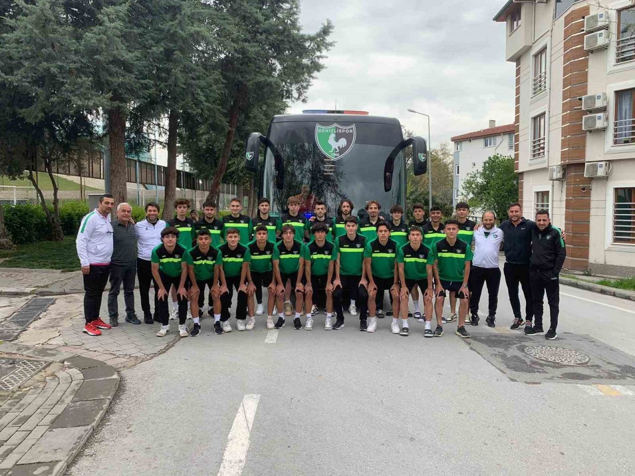 Denizlispor’un gençleri final bileti için yola çıktı