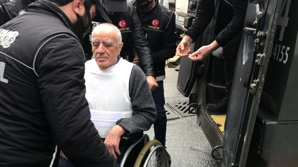 Uyuşturucu baronu Ürfi Çetinkaya adliyeye sevk edildi