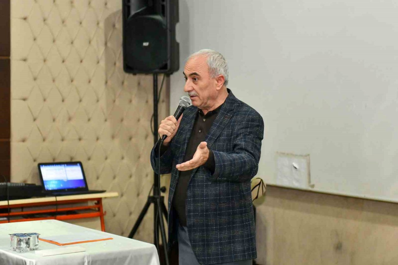 Nurullah Genç Esenyurtlulara duygu dolu anlar yaşattı