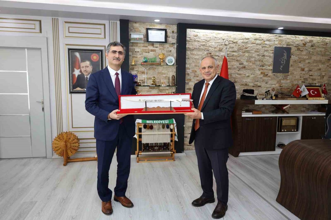 Verenel Derneği’nden Başkan Öztürk’e Ziyaret