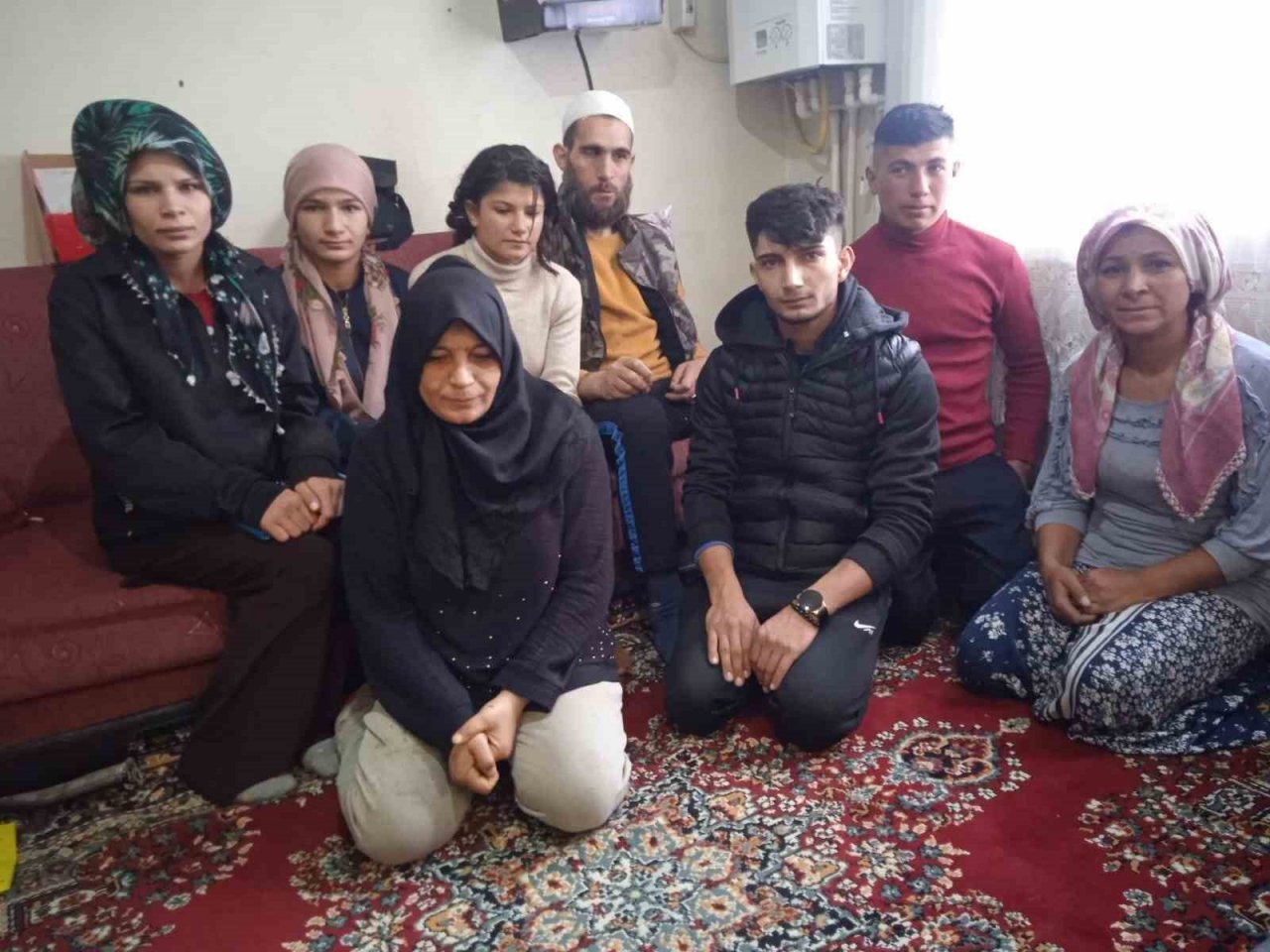 Vatansız ailenin kimliklerinin çıkarılması için resmi adımlar atıldı