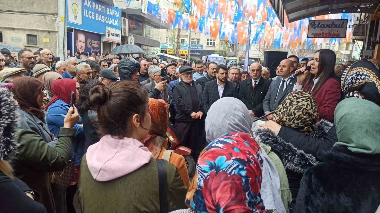 Karaaslan: "Cumhurbaşkanımızın liderliğine bu ülkenin daha uzun yıllar ihtiyacı var"