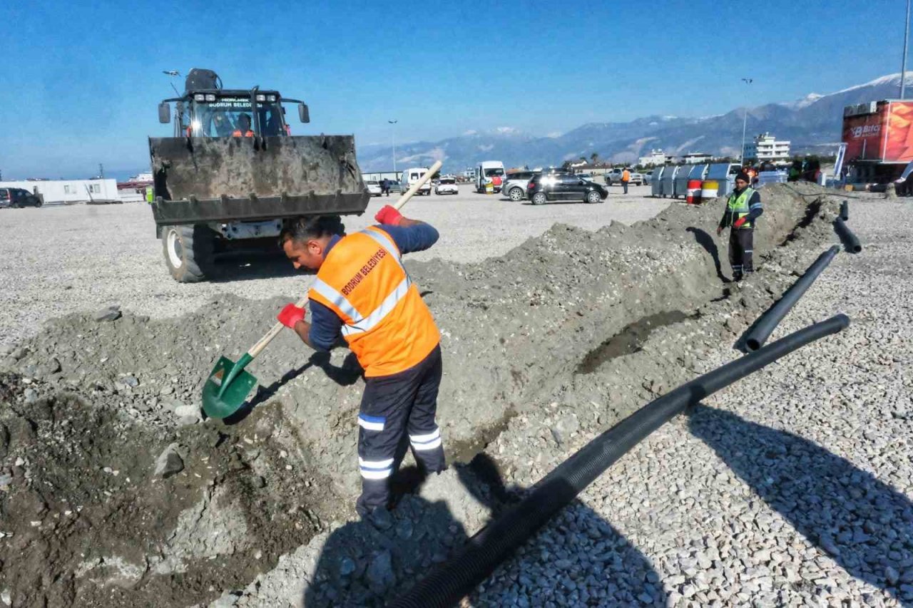 Bodrum Belediyesi, depremzedelere desteklerini sürdürüyor