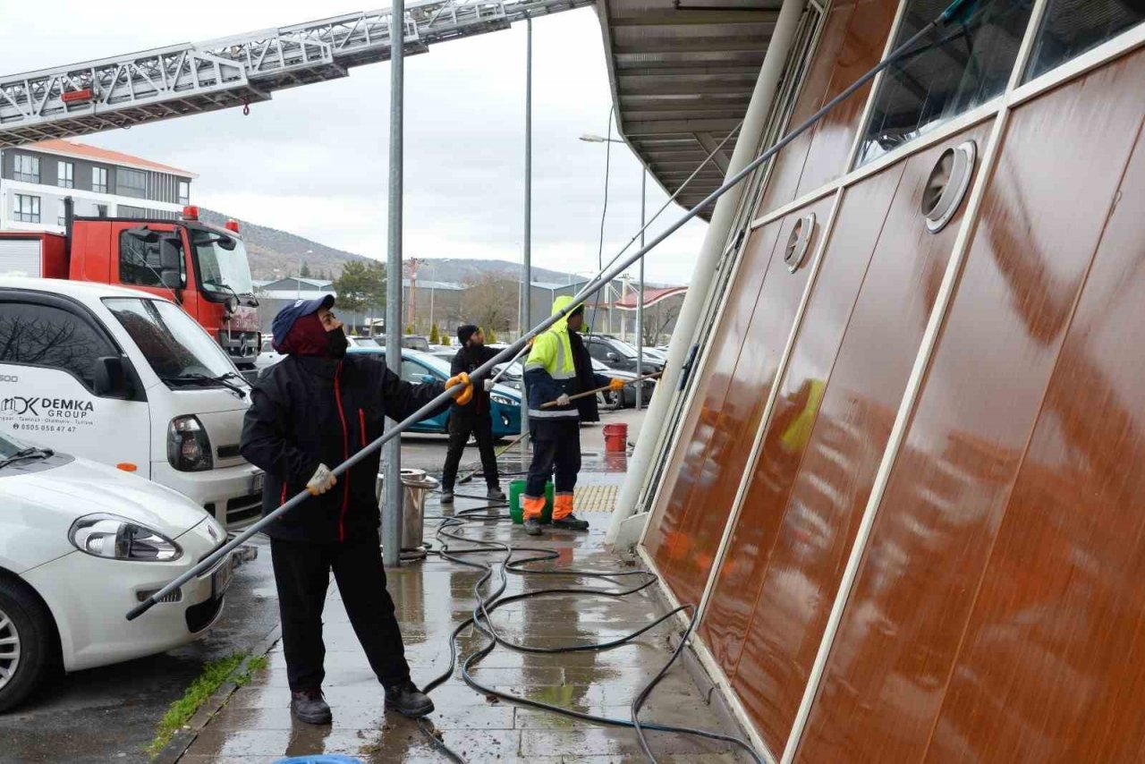 Bozüyük otogarında bayram öncesi temizlik