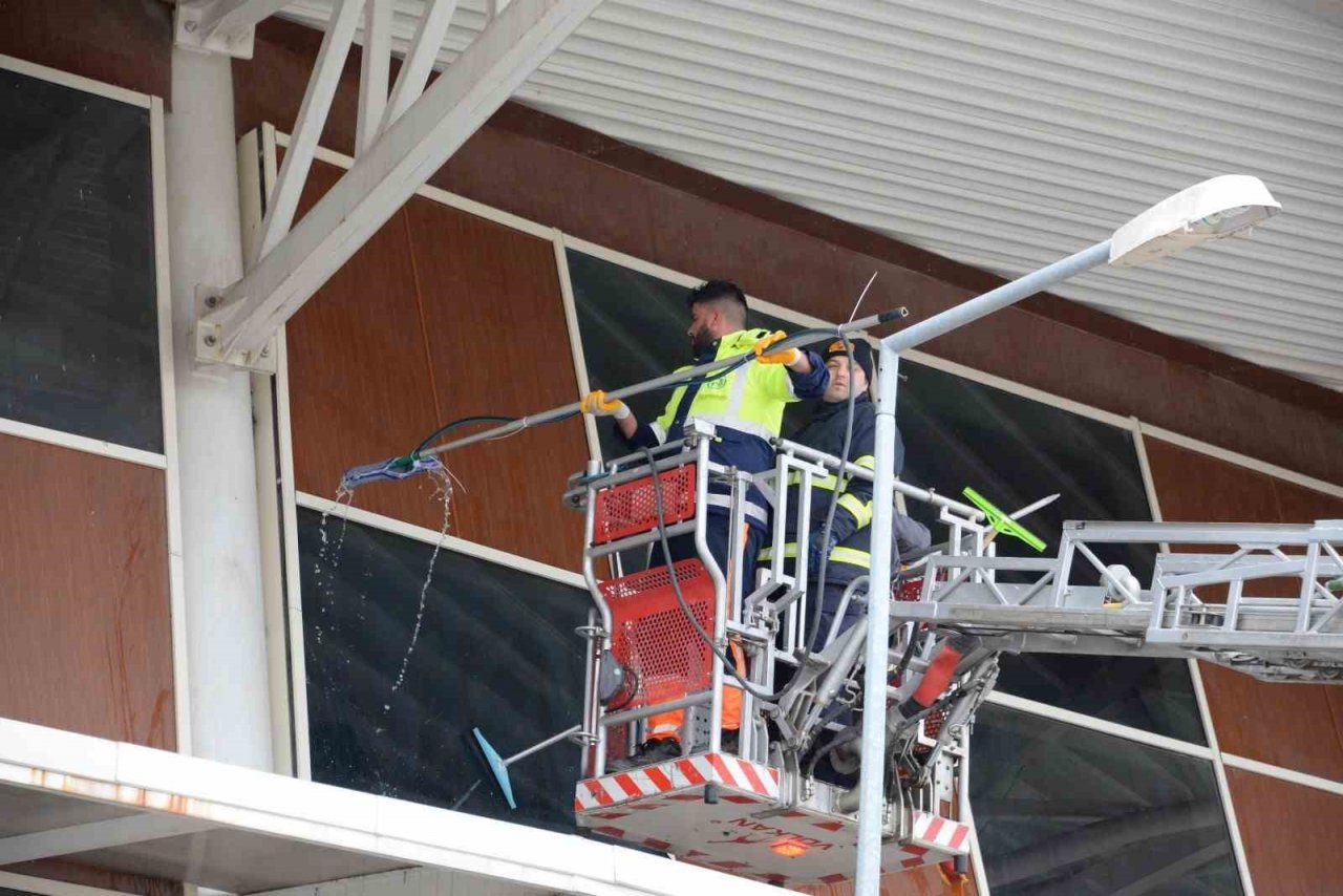 Bozüyük otogarında bayram öncesi temizlik