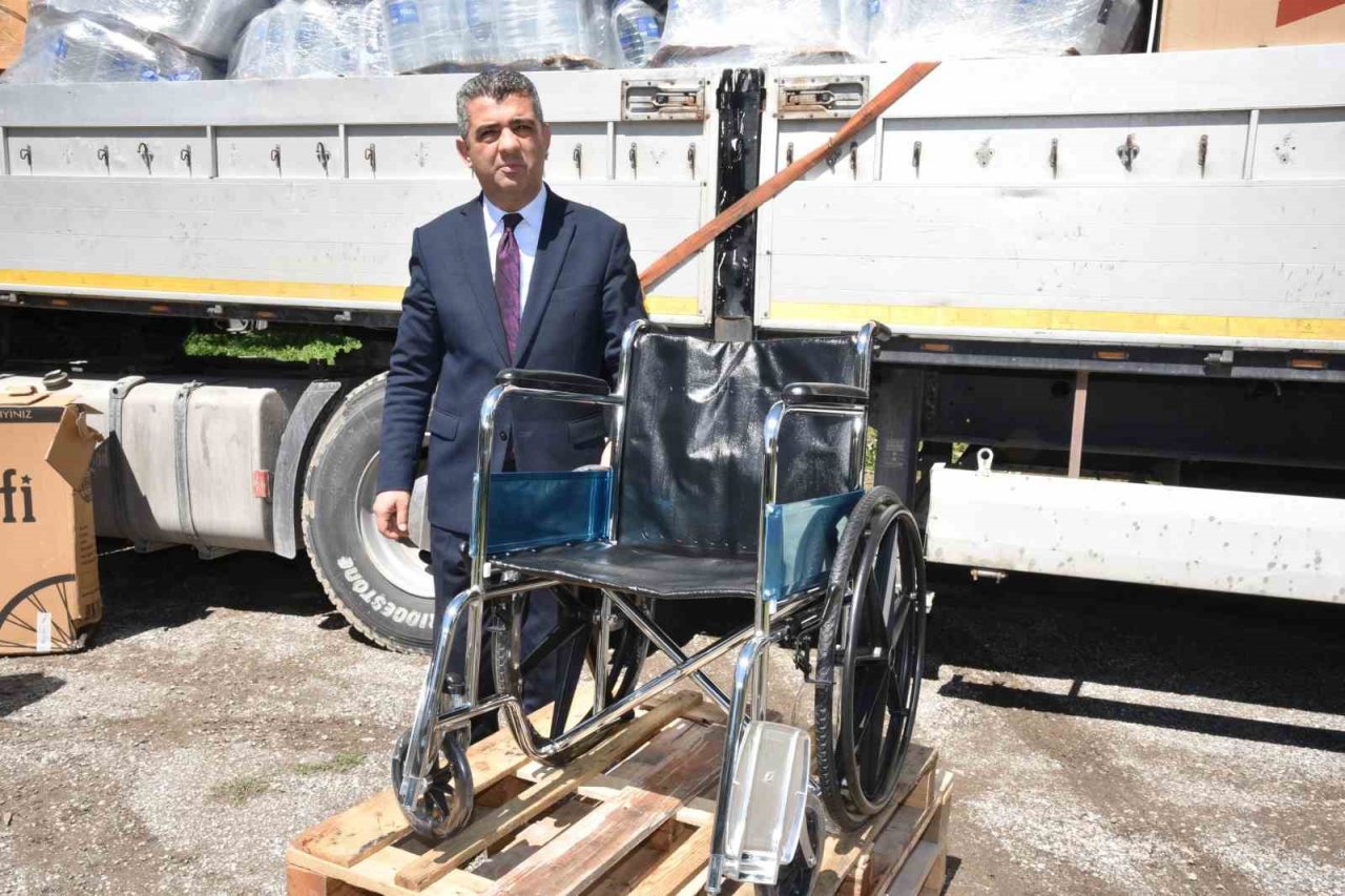 Denizli’nin depremin yıktığı Hatay’a yardımları sürüyor