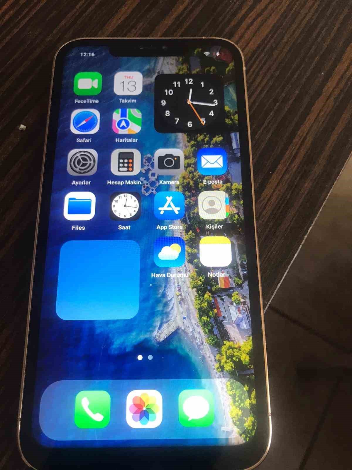 Engelli vatandaşa sahte telefon satmış