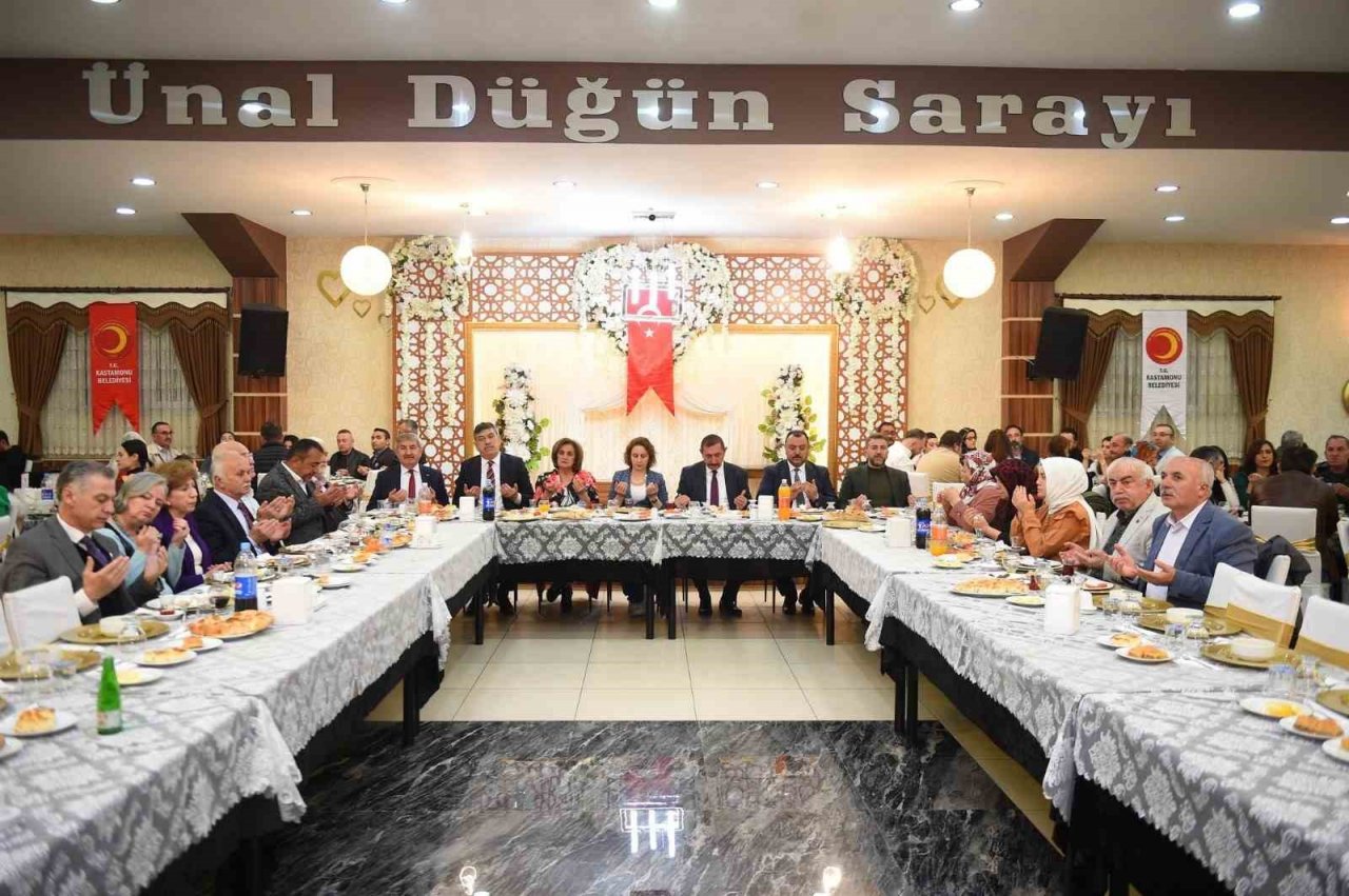 Başkan Vidinlioğlu: “Yeni dönemde yanımda böylesine güçlü bir ekip olduktan sonra elbette yeniden adayım"